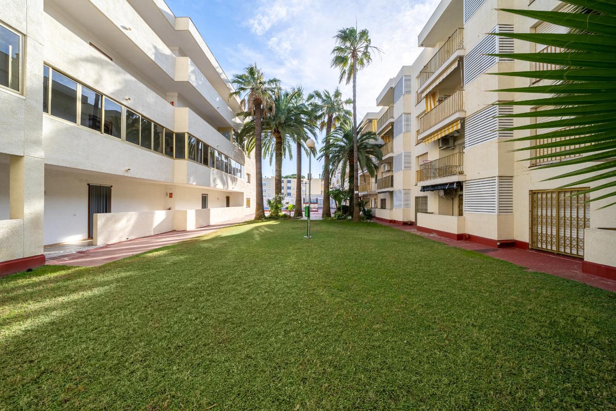 Hauzify I Apartaments Reddis Cambrils Exterior foto